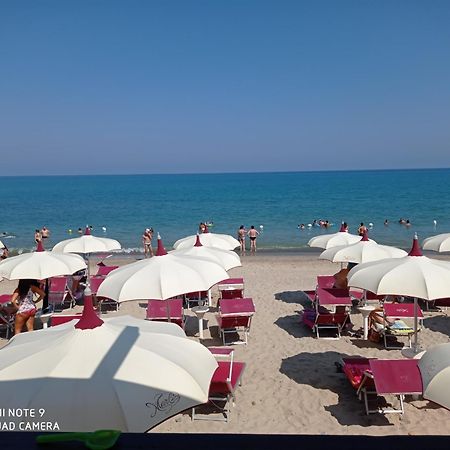 Holiday Homes カンポフェリーチェ・ディ・ロッチェッラ エクステリア 写真